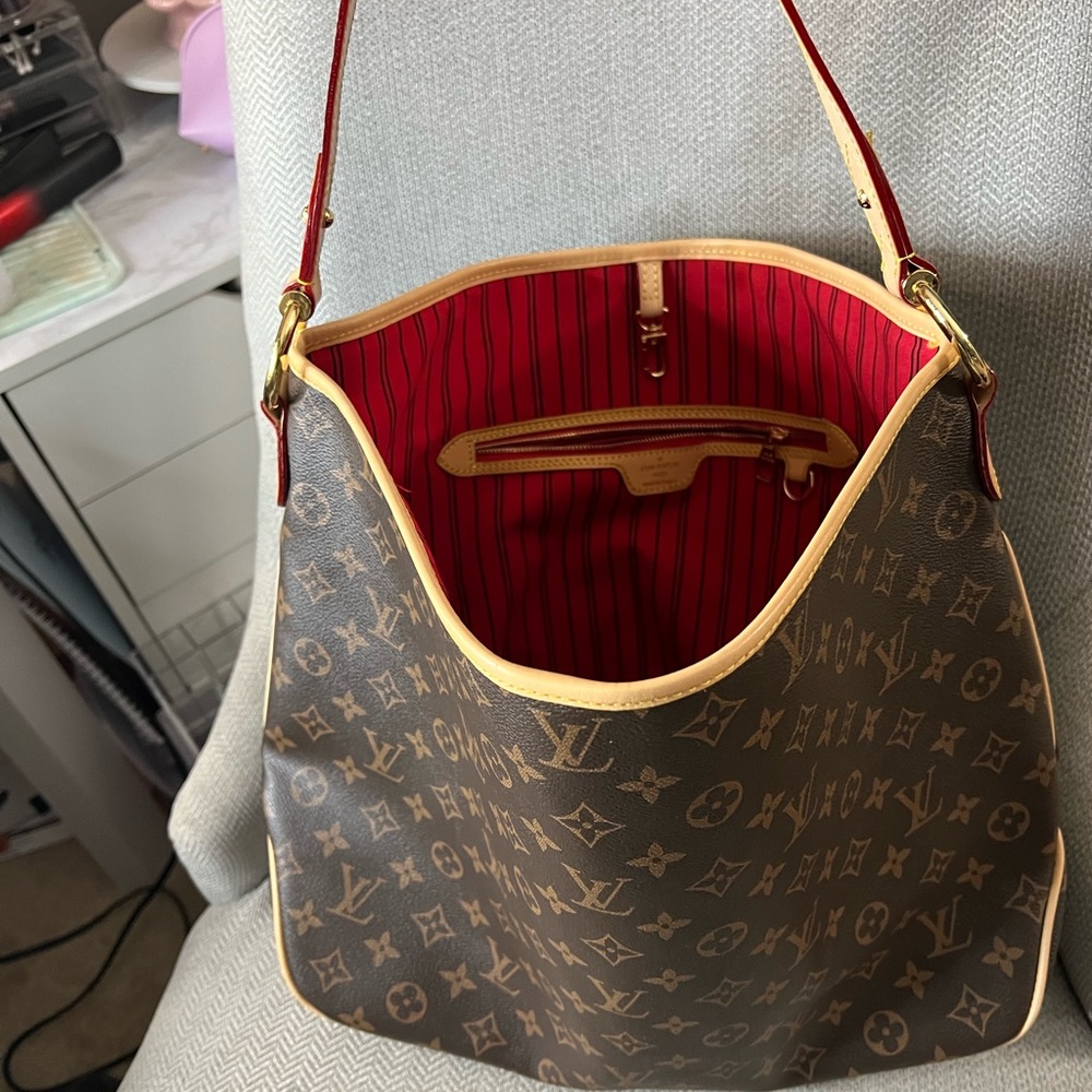 Beautiful handbag - Picture 2 of 5